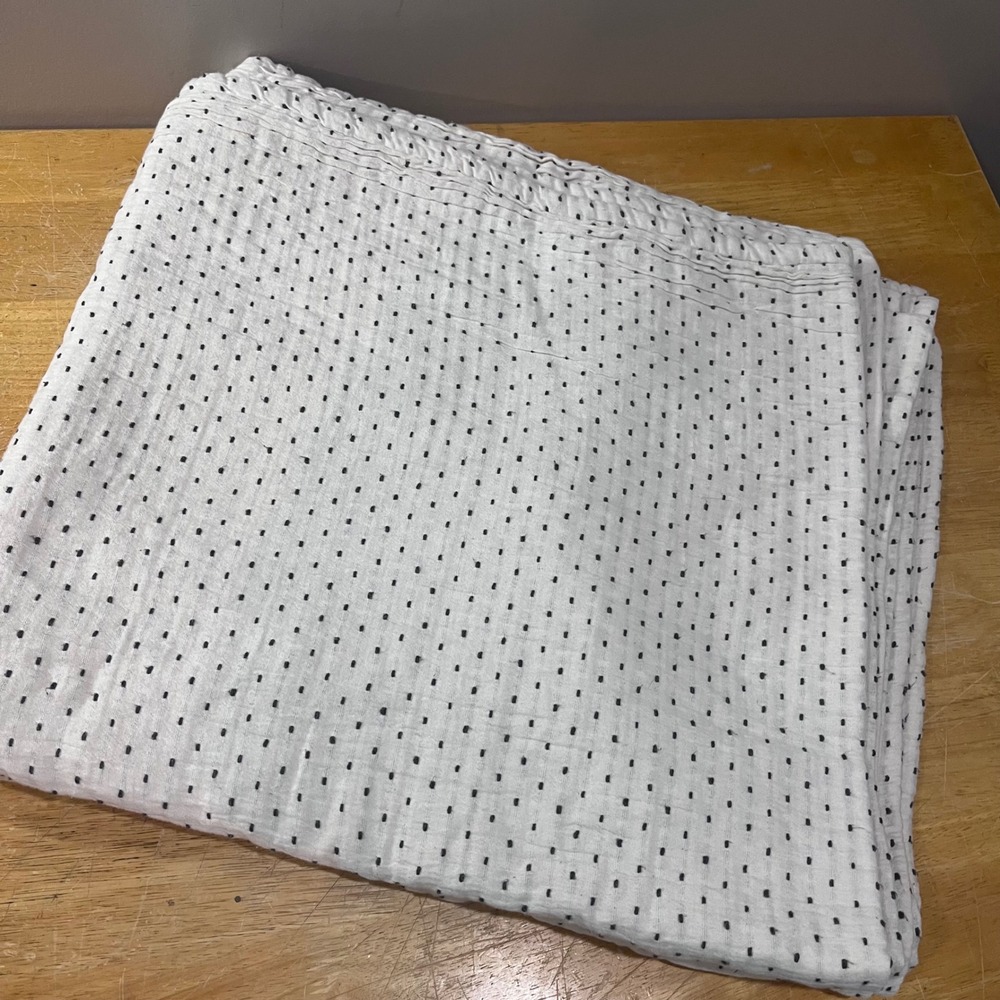 IKEA Jakobslilja Bedspread White Black Dash Crinkle Gauze 84x92 Scandi Boho King